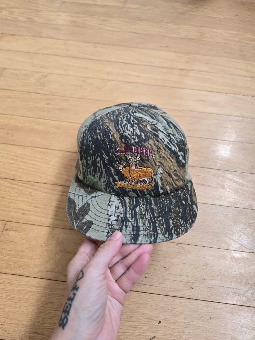 vintage 90s | RealTree Camo embroidered deer gorpcore made in USA snapback